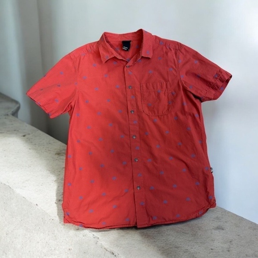 The North Face Mens Large Button Up Shirt‎ Red Blue Geometric Print Short Sleeve